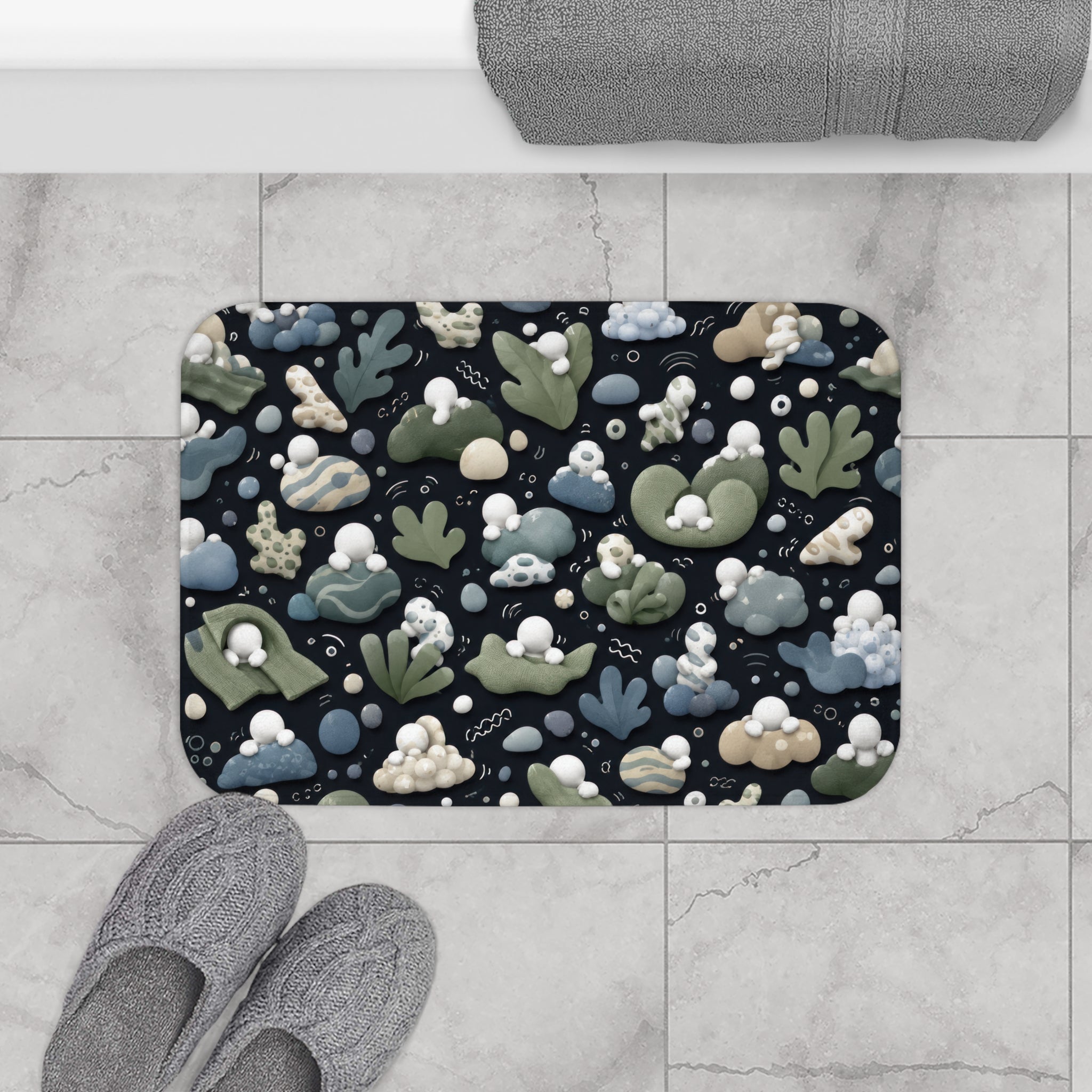 Ocean Pebble Bath Mat — Coastal Abstract Seagrass Non-Slip Bathroom Rug