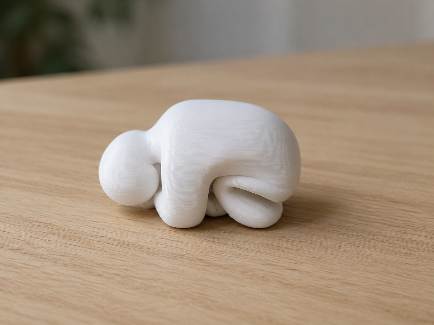 Meccha Chameleon Desk Buddy — Articulated 3D Printed Miniature, Unique Gift for Gamers & Desk Decor